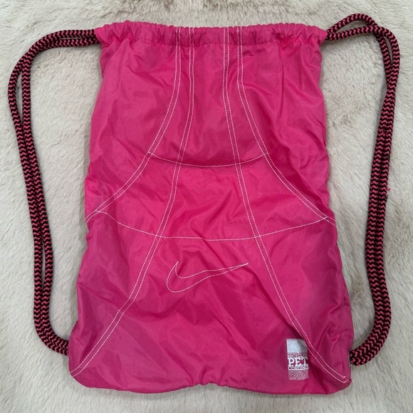 Nike Drawstring Bag OS Pink Silver Black - Picture 2 of 5